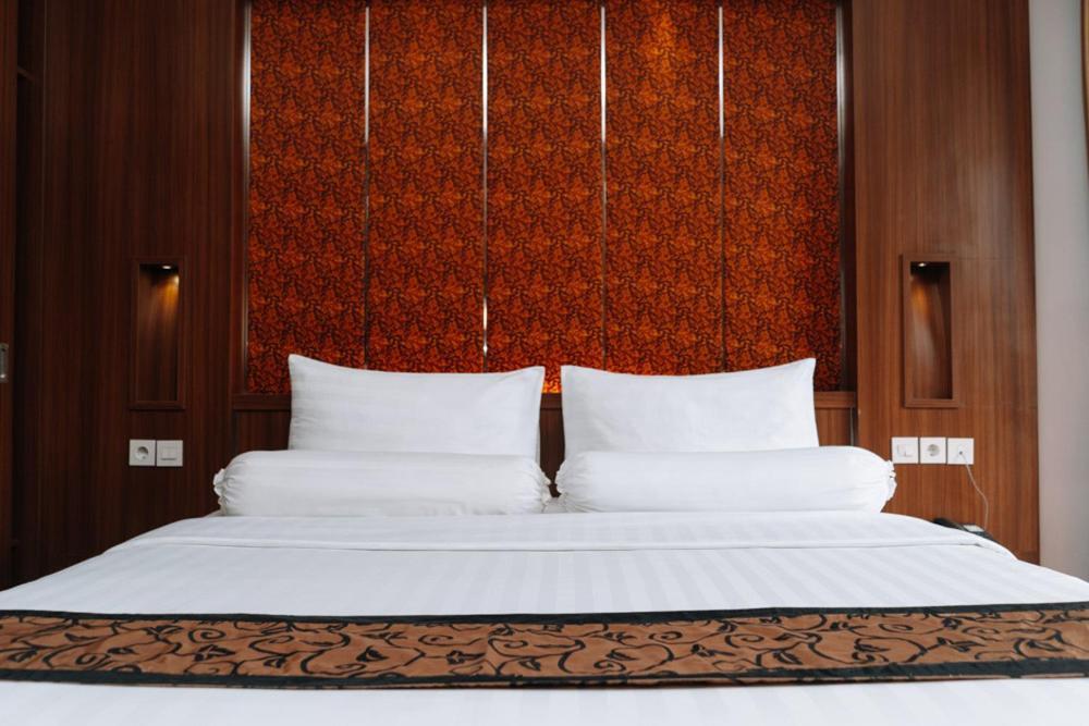 Anugrah Hotel Sukabumi Exterior foto